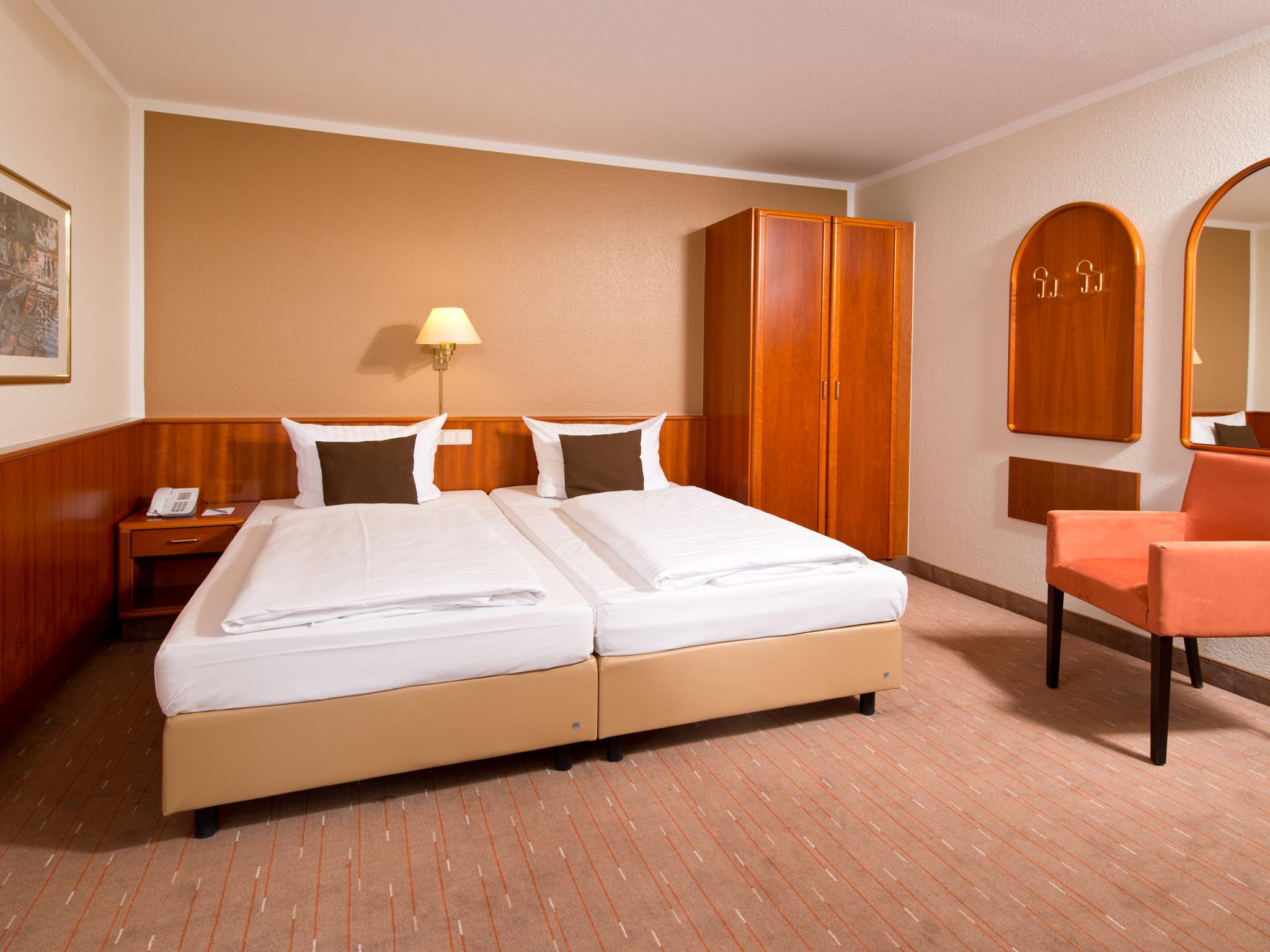 Achat Hotel Schwarzheide Lausitz מראה חיצוני תמונה